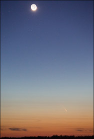 Comet Pan-STARRS from central Wisconsin with moon