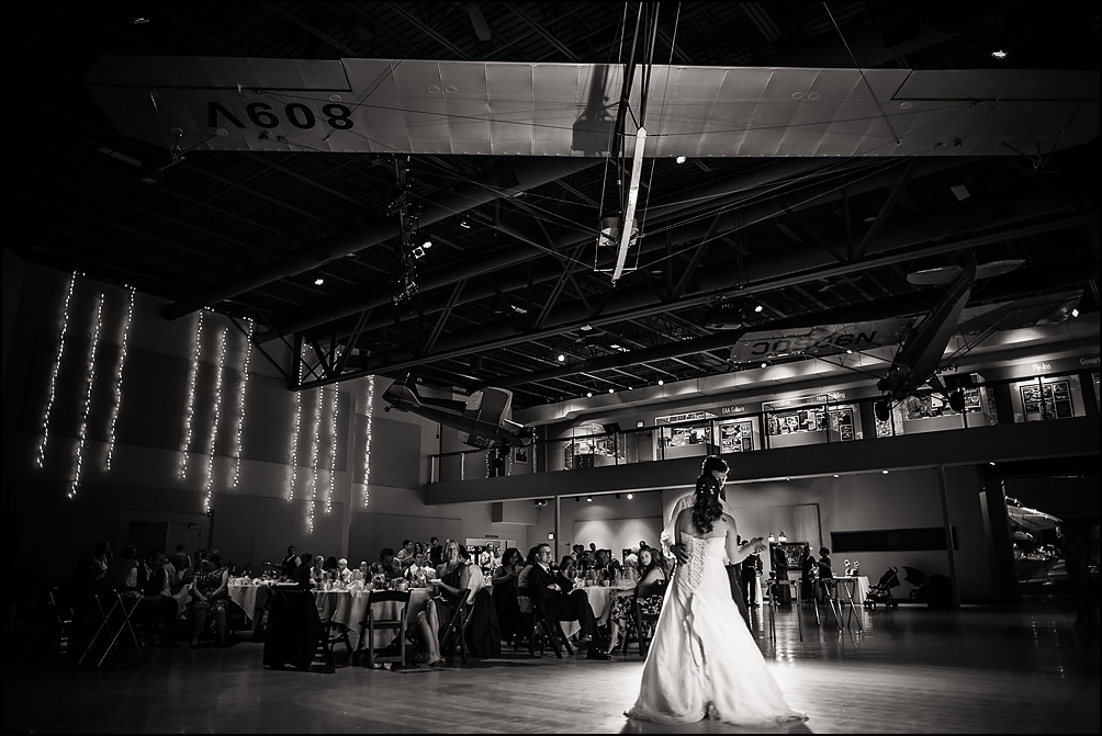 Oshkosh Wisconsin Wedding Photography of Becky and Chris